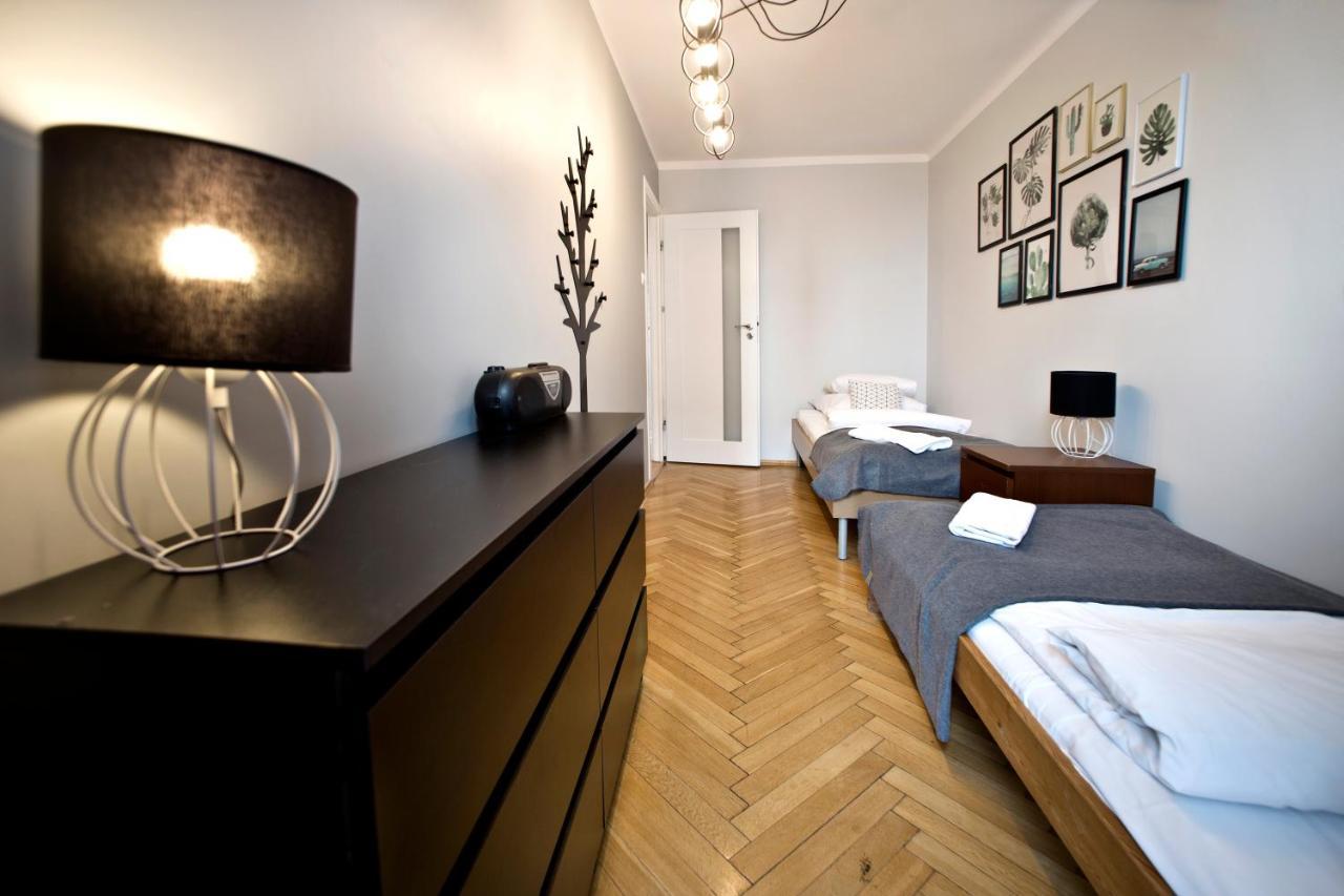Hala Mirowska Apartments วอร์ซอ ภายนอก รูปภาพ