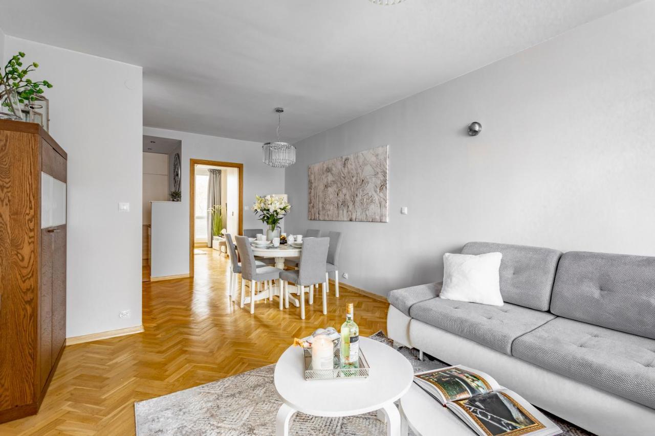 Hala Mirowska Apartments วอร์ซอ ภายนอก รูปภาพ
