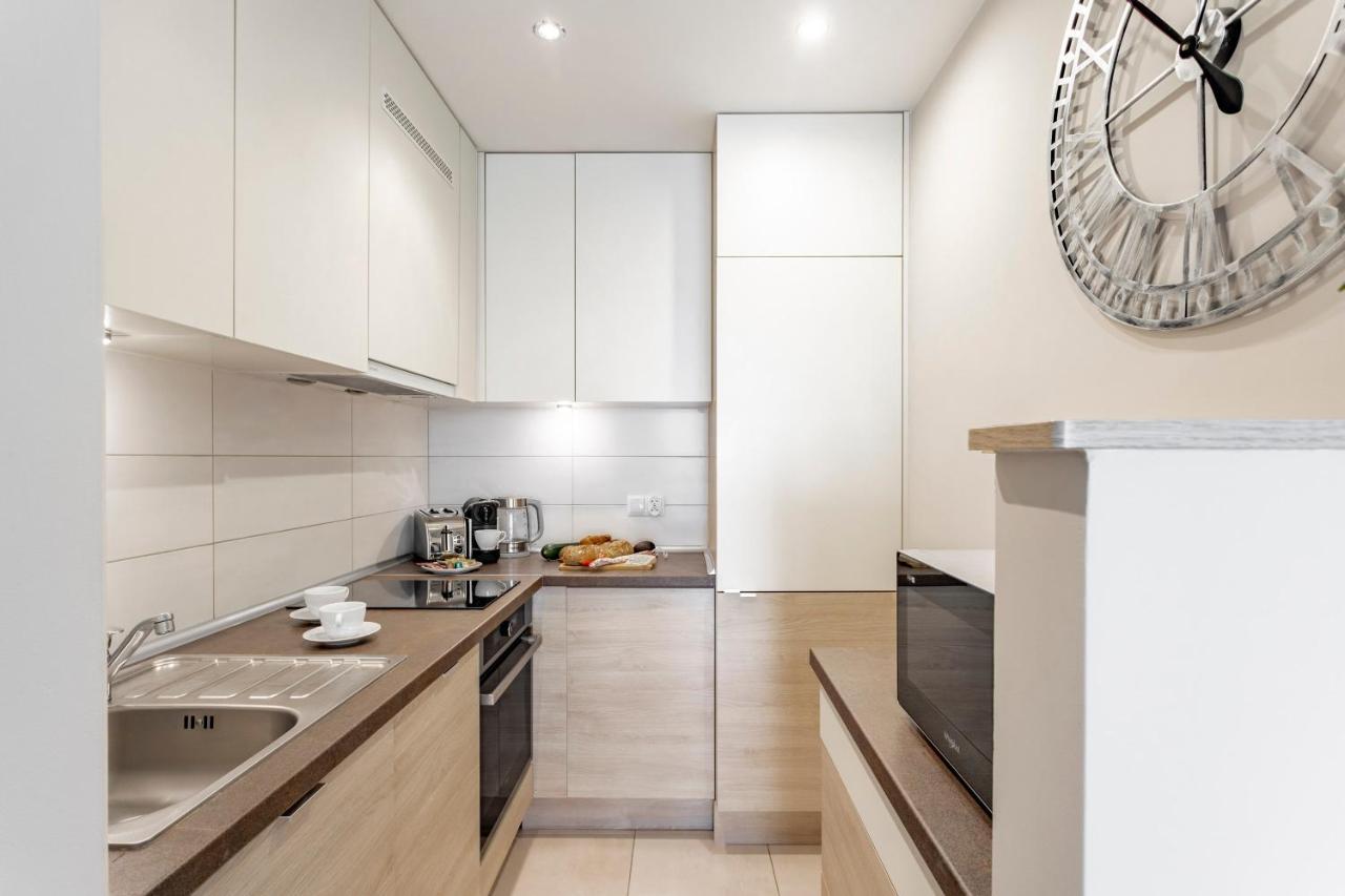 Hala Mirowska Apartments วอร์ซอ ภายนอก รูปภาพ