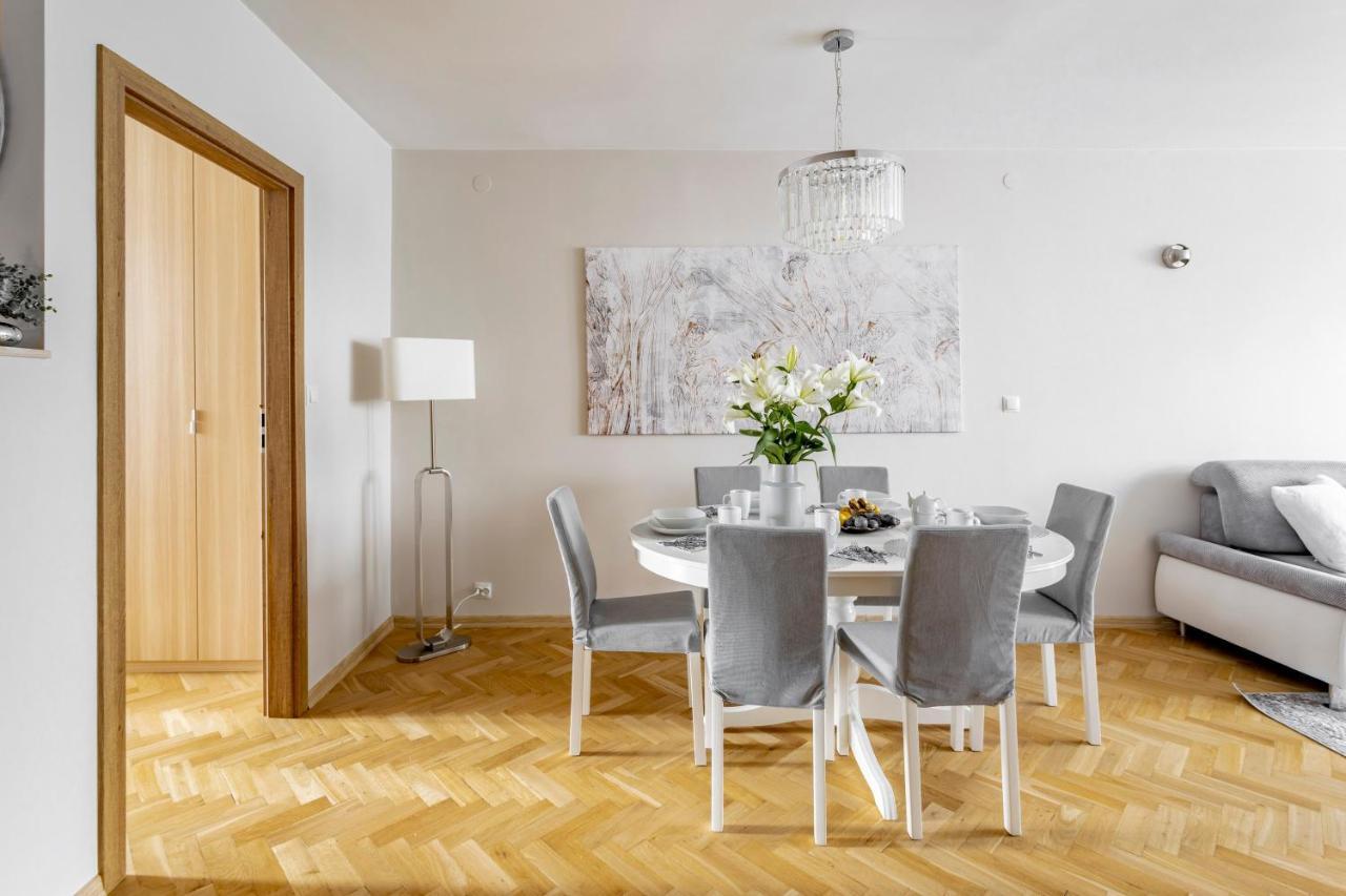 Hala Mirowska Apartments วอร์ซอ ภายนอก รูปภาพ