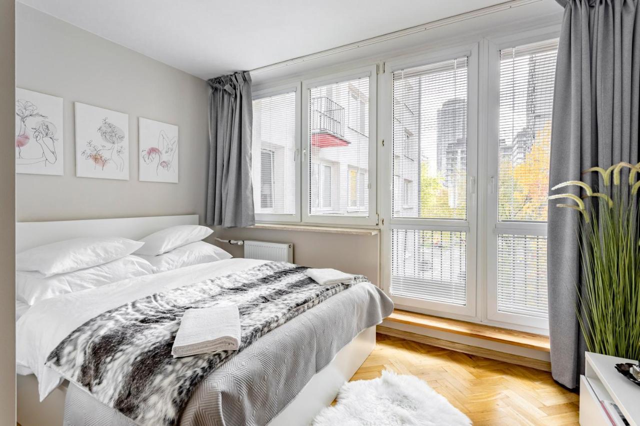 Hala Mirowska Apartments วอร์ซอ ภายนอก รูปภาพ